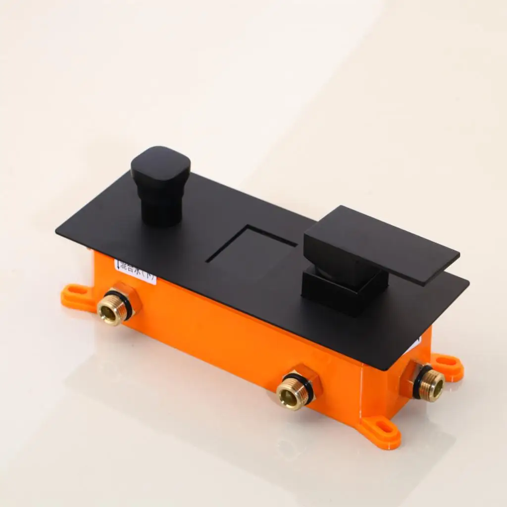 Трехсторонний смеситель KEMAIDI с цифровым дисплеем настенный квадратный латунный