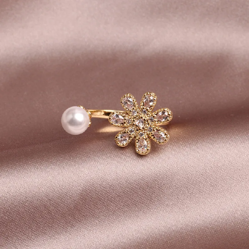 Женское кольцо с инкрустацией из меди инкрустированное цирконием и жемчугом