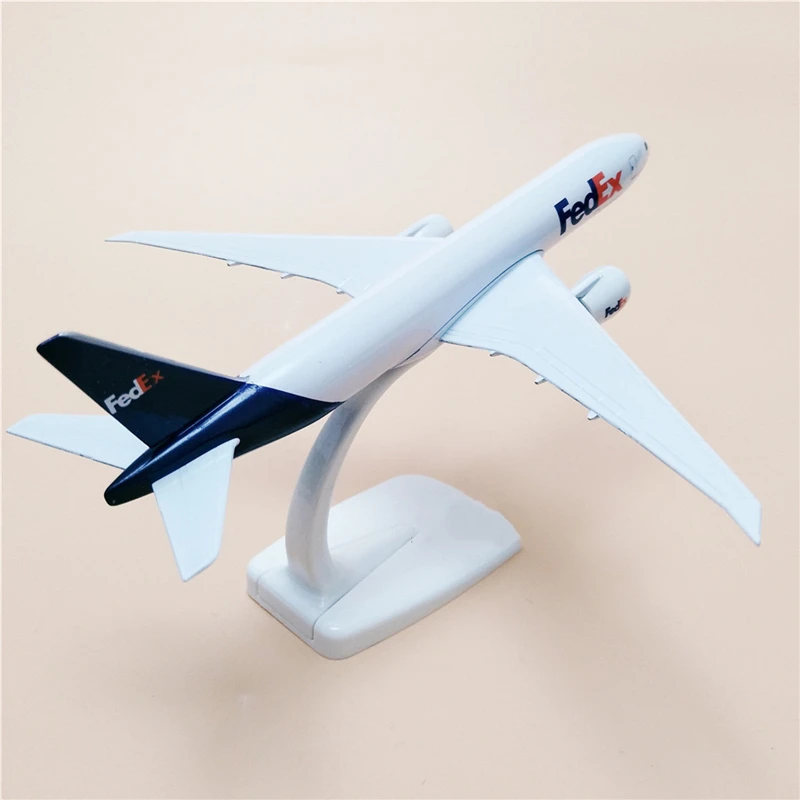 20cm FedEx Cargo Logistics Boeing B777 Aircraft Model Decoration Souvenir Airplane Diecast Toy for Kids Gifts Collection |