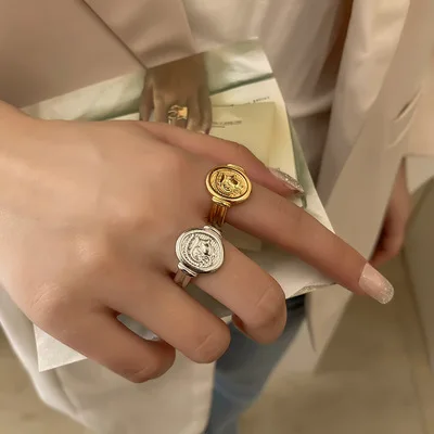 

Character Statue Ring For Women Wild Gold-plated Ring Personality Originality Minority Design Exquisite Accessory 2021 Style