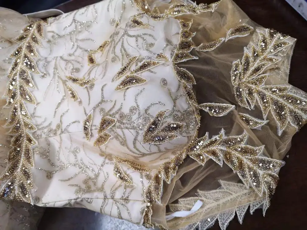 Золотые вечерние платья бальное платье с высоким воротом Тюлевое кружевное