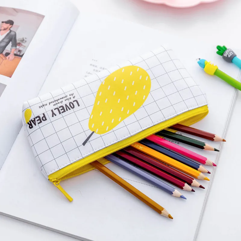 Пенал трапециевидный из ПУ кожи с кроликом и фруктами | Игрушки хобби