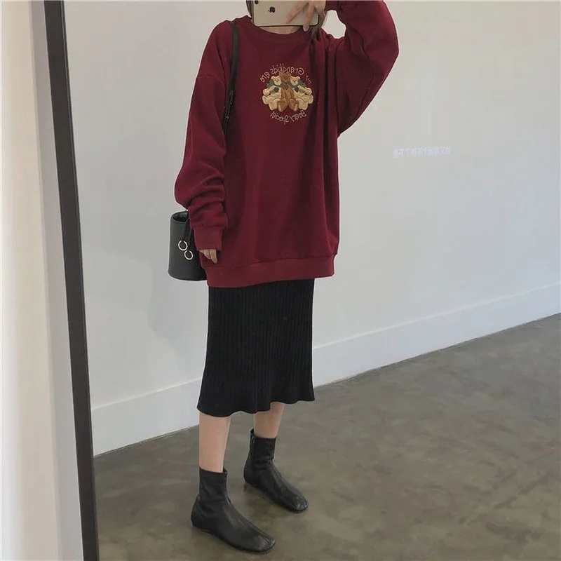 

Winter Retro Loose Bear Embroidery Double-layer Collar Color Matching Round Neck Plus Velvet Sweater Women