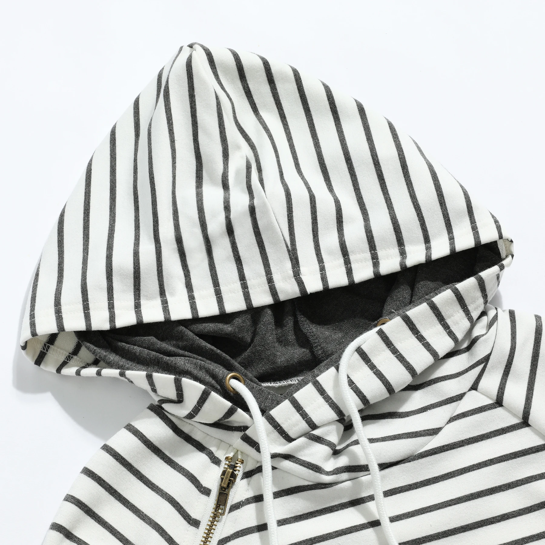 Стильная толстовка PatPat в полоску с капюшоном и длинным рукавом дизайнерские