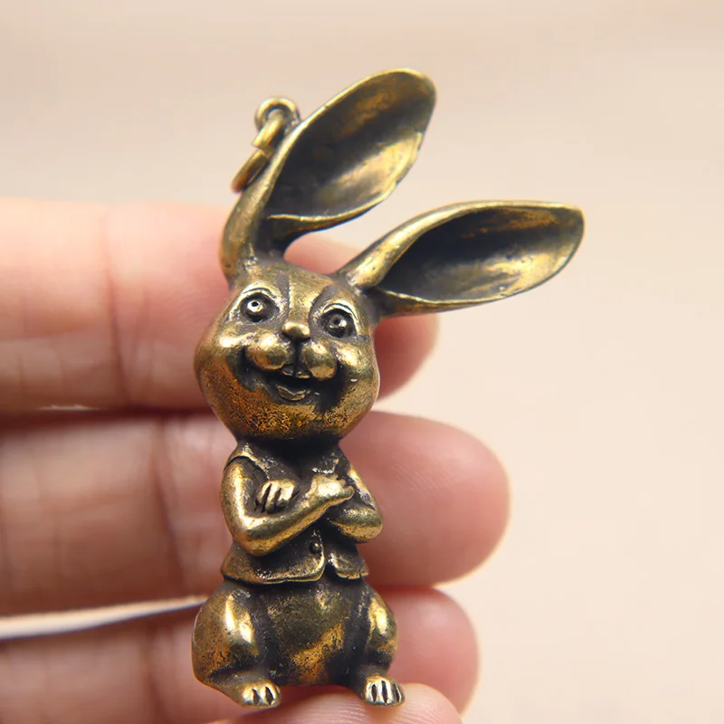 Медные фигурки кроликов
