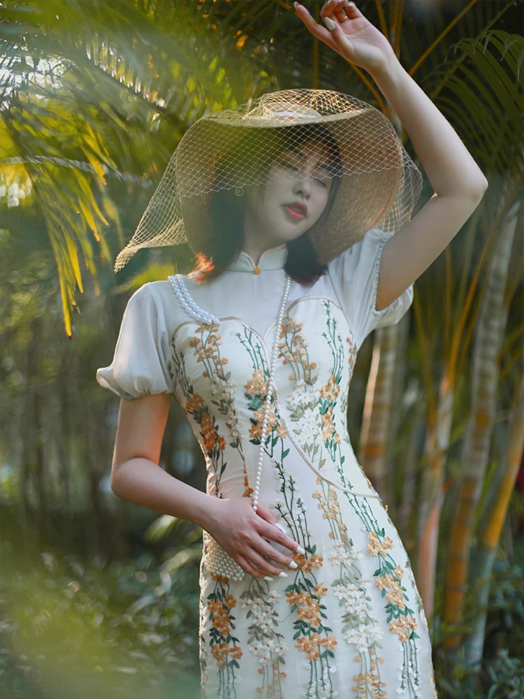 

of the daily life in French cheongsam young girl with lotus leaf sleeve wind restoring ancient ways improved cheongsam