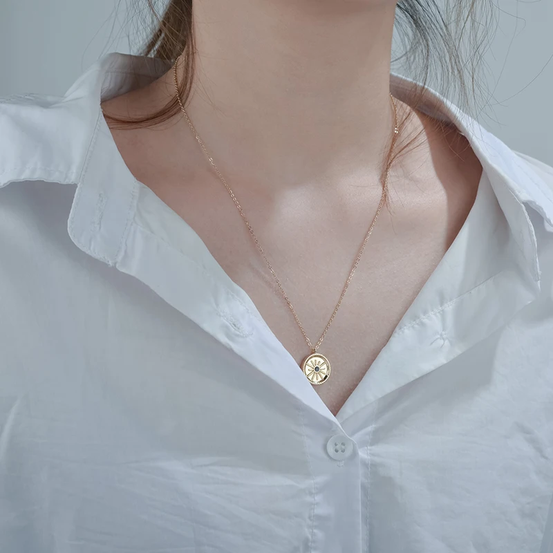 

Sifisrri 2021 Vintage Fashion Star Enamel Women Pendant Choker Golden Stainless Steel Geometry Necklace Birthday Gifts Wholesale