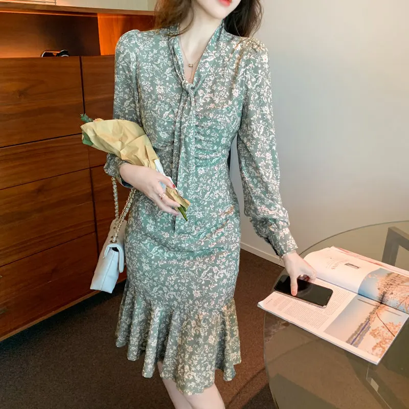 

Женское шифоновое платье с длинным рукавом, с цветочным принтом