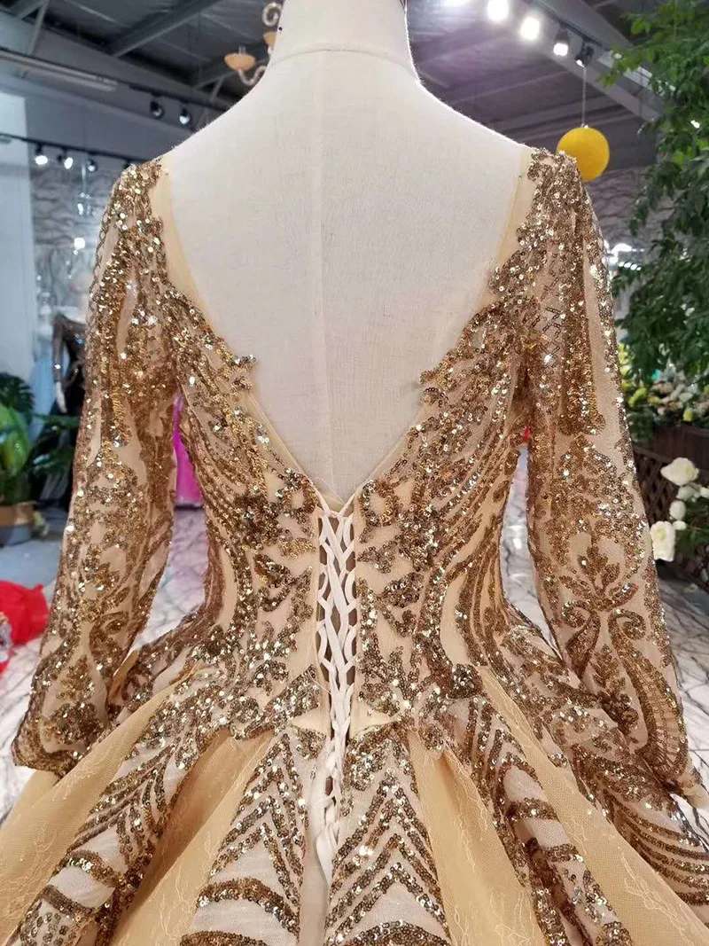 Sample Embroidered Lace Luxury Wedding Dresses 2020 A Line Catheral Train Bridal Gowns Low V Back Long Sleeves Wedding Vestidos