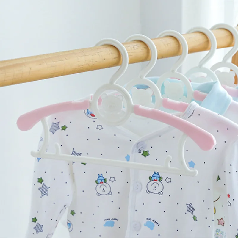 

1 шт. Регулируемый сушильные стеллажи для выставки товаров с медведем из мультфильма, вешалки для одежды вешалки детская одежда Пижама для д...