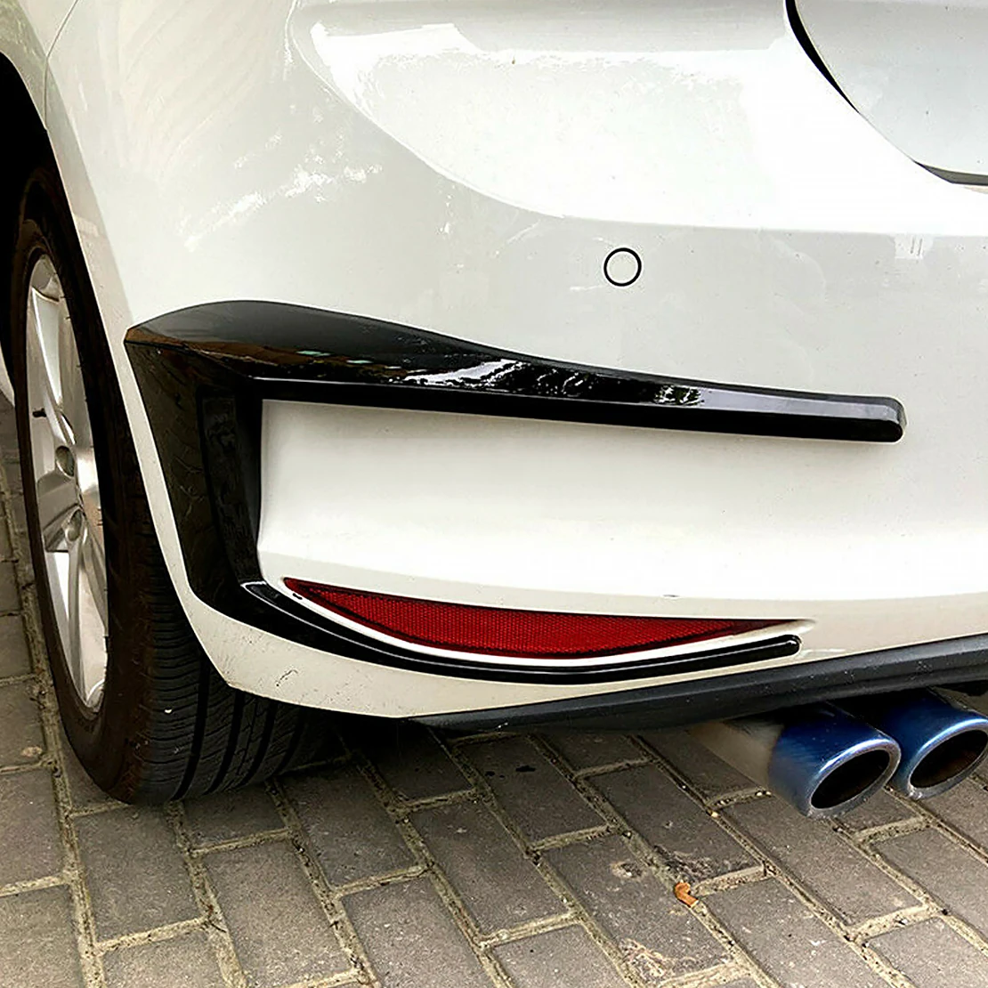 

2pcs Black Plastic Rear Bumper Spoiler Fog Light Lamp Cover Trim Fit For Volkswagen Golf 7 GTI R GTD MK7 2012 2013 2014 2015