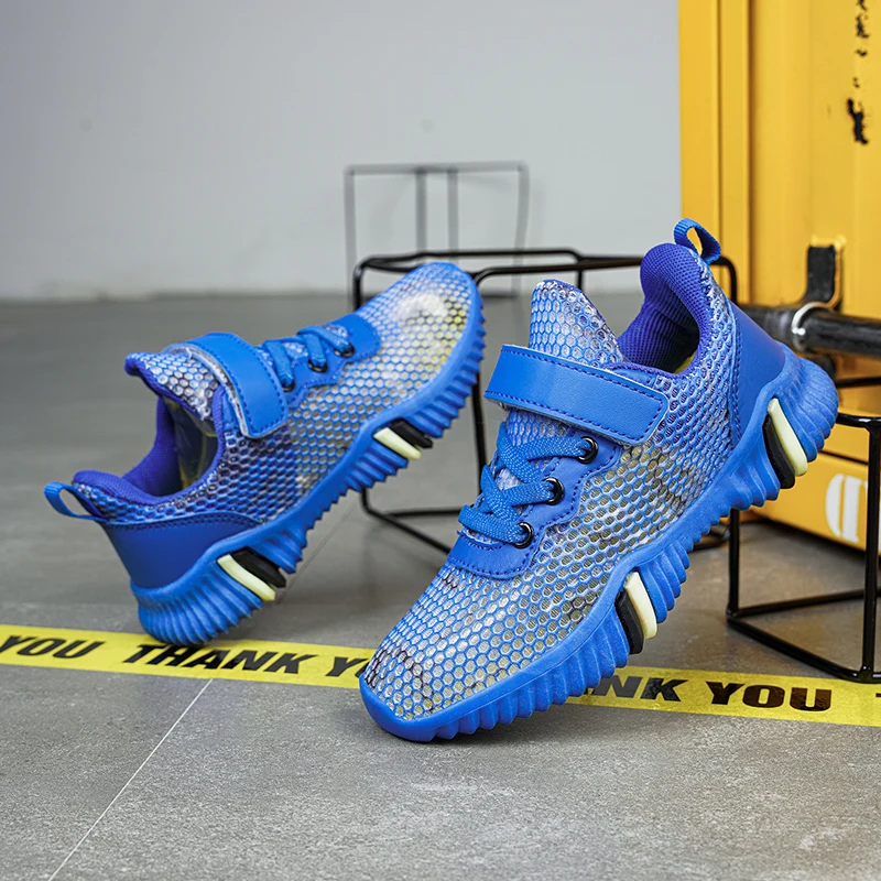 

Детские кроссовки для бега, детская спортивная обувь, детская спортивная обувь для мальчиков, повседневная светильник, сетчатые дышащие де...