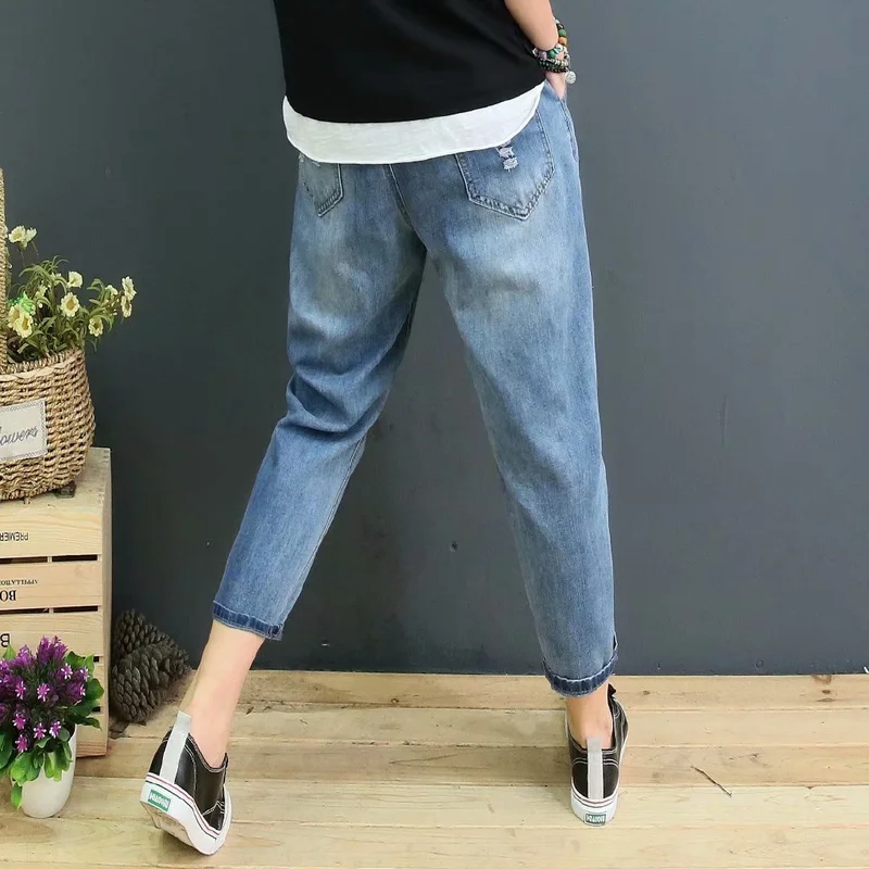 

Women's Jeans Cat Embroidery Three Quarter Denim Pants Casual Trousers