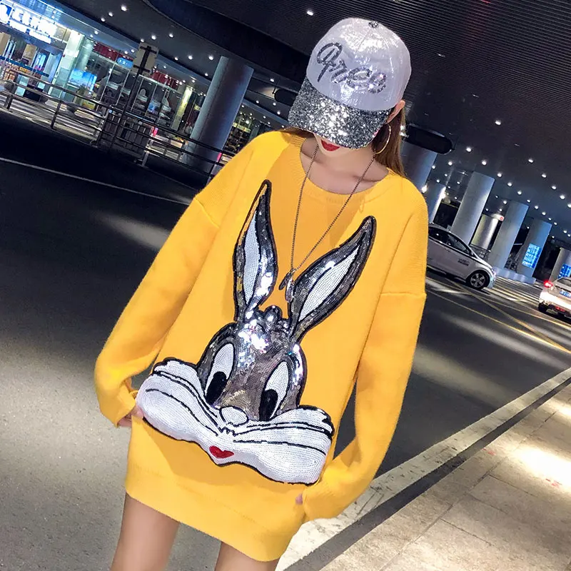 Женский свитер с блестками длинный теплый красного цвета в сеточку свободного