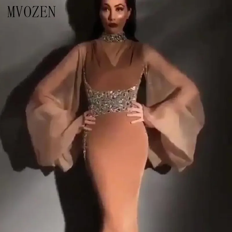 

Вечернее платье до середины икры, с кристаллами и бисером