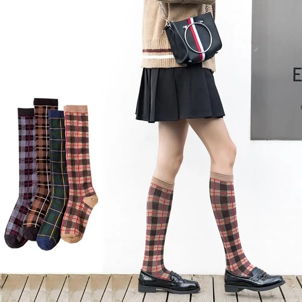 

Уникальные носки в стиле ретро для девочек, спортивные Хлопковые гольфы для студентов, клетчатые длинные носки, женские чулки трикотаж