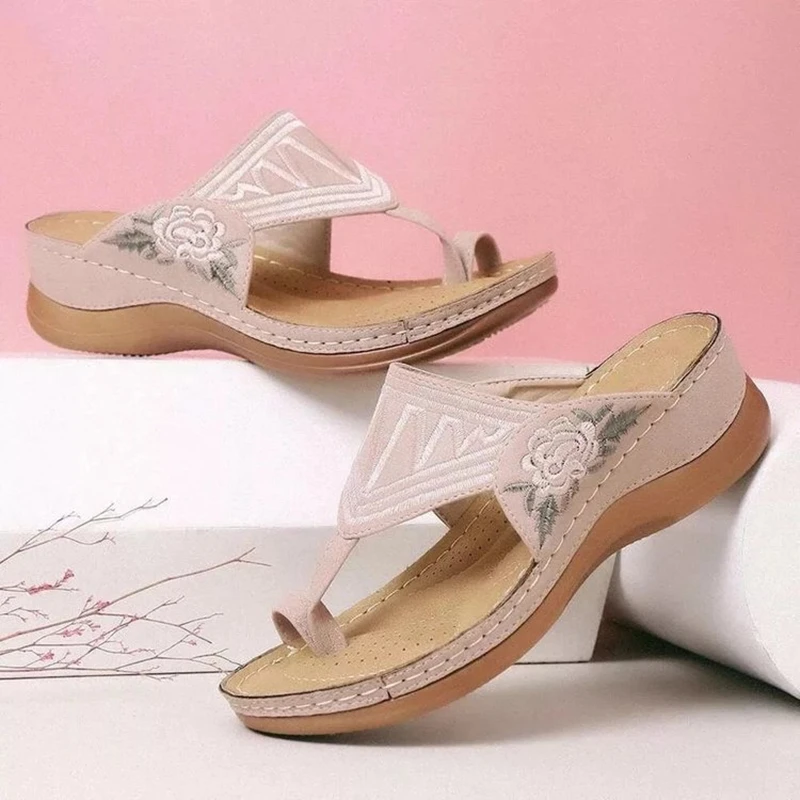 

Summer 2020 Casual Embroidered Wedges Flat Soft Toe Ladies Slippers Women's Shoes Flower Sandals Flip Flops Sapato Feminino