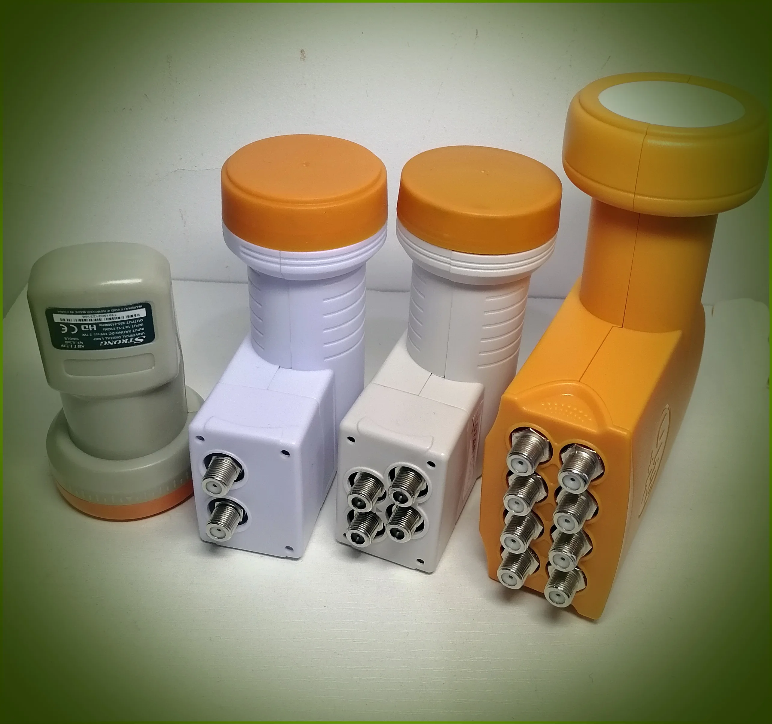 Прочный универсальный ku диапазона Одноместные и двойной & Quad 8 ходовой