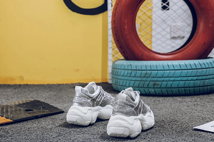 Обувь со стразами; женские кроссовки на платформе; бренд; zapatos de mujer; женские кроссовки на толстой подошве с кристаллами; шикарные кроссовки