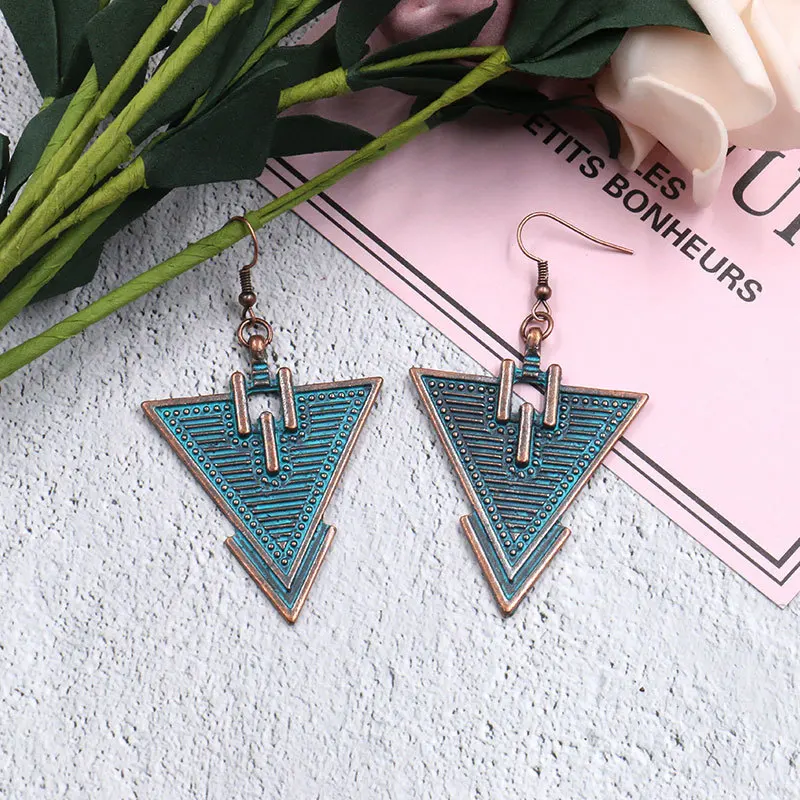 Богемные этнические треугольные серьги со стрелками ярь Медянка медные зеленые