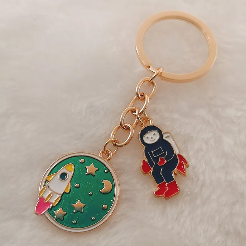 Убег из земли! НЛО космический корабль космонавты и ракеты планету в виде