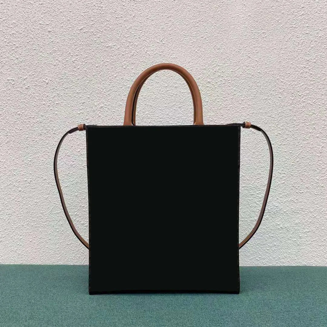 

2021New Luxury Brand. Exquisite Cowhide Sail Fabric, Inner Zipper Pocket, Adjustable Shoulder Strap, Fashionable Women's Handbag