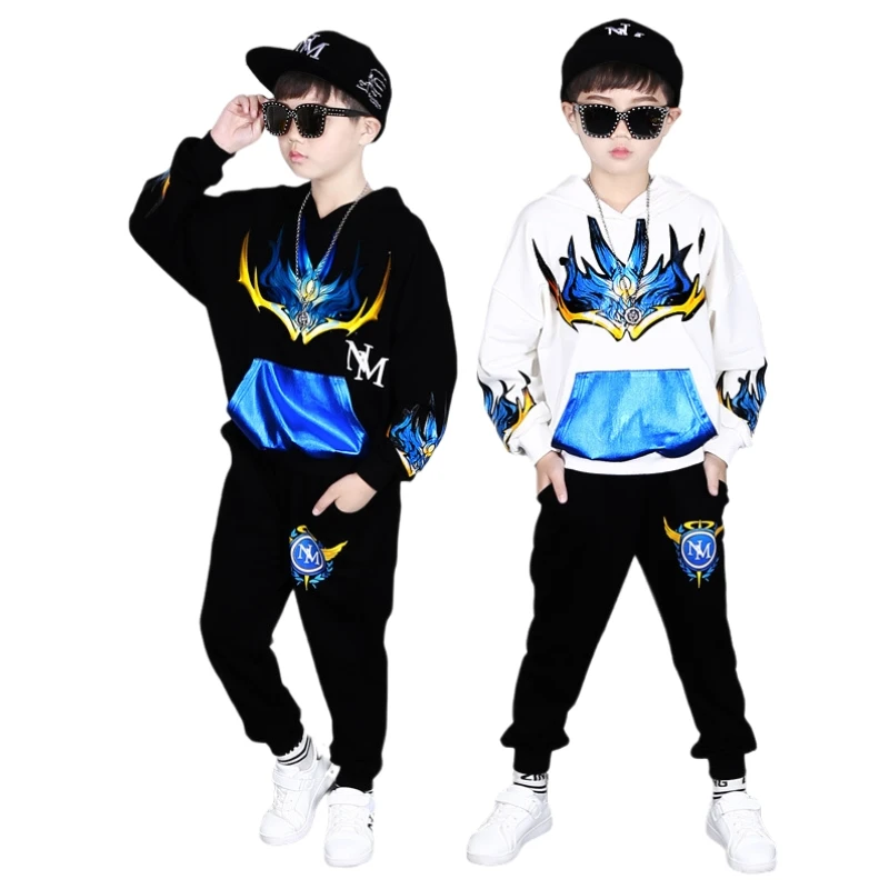

Спортивный костюм с капюшоном для мальчиков 4-13 лет