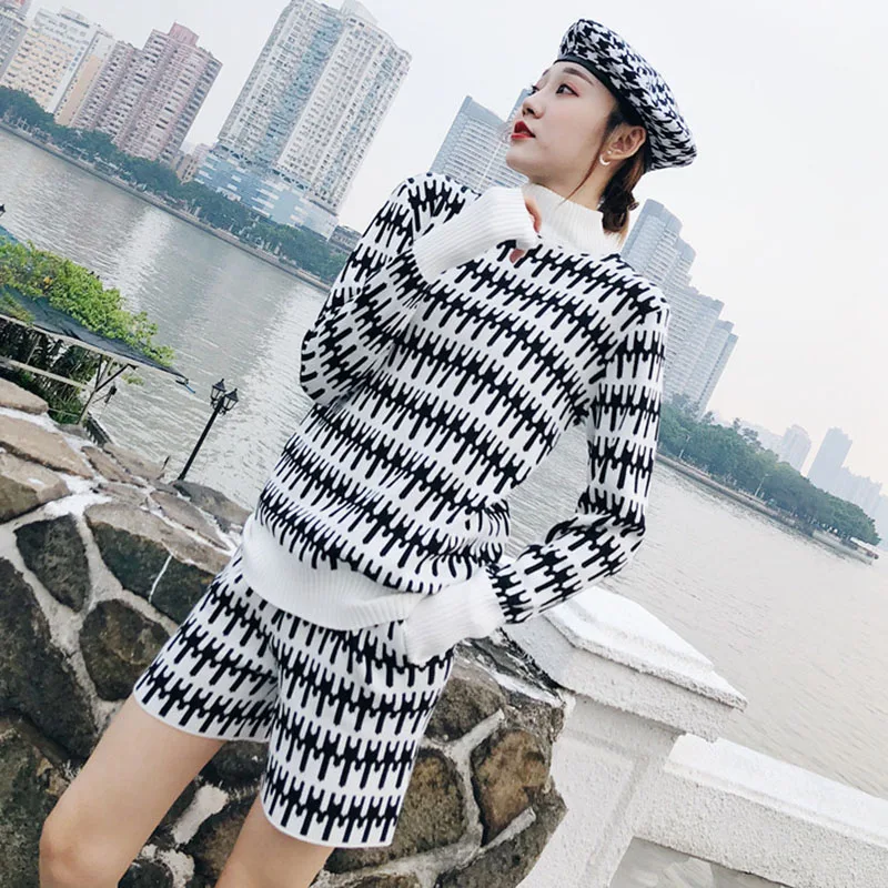 

Vintage Turtleneck Sweater Pullovers Long Sleeve Knitted Jumper Women + Elastic Waist Shorts Set Casual Two Piece Tracksuit 2020