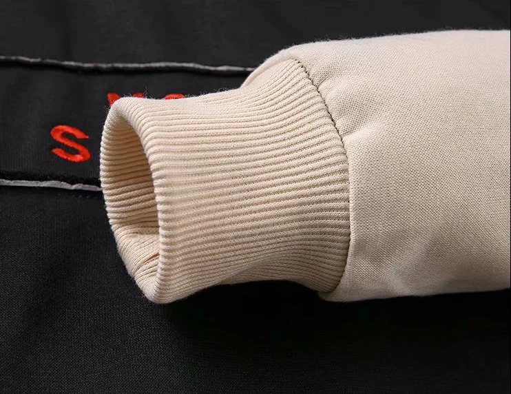 

Hoodies & Sweatshirts