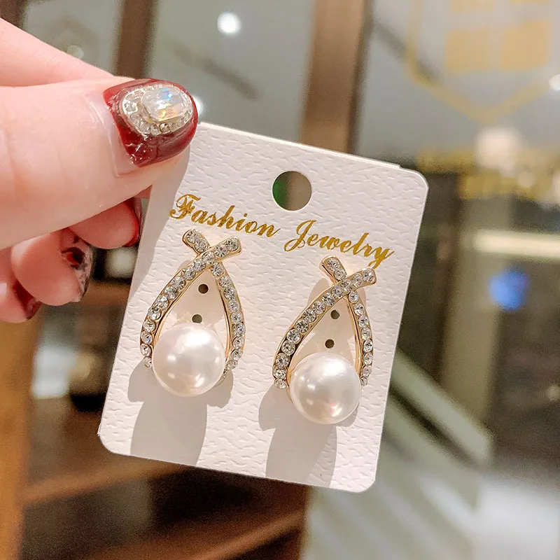 

1 Pair Korean Fashion Sweet Flower Stud Earrings For Women Cute Geometric Shape Peals Butterfly Earrings Party Fashion Jewelry