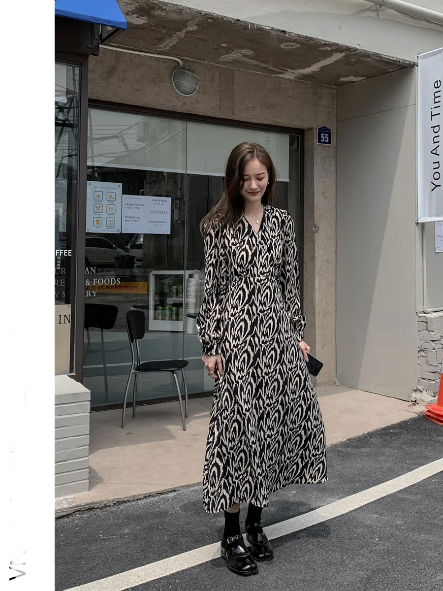 

Женское осеннее платье с высокой талией, тонкое платье средней длины с V-образным вырезом и длинным рукавом, новинка 2021