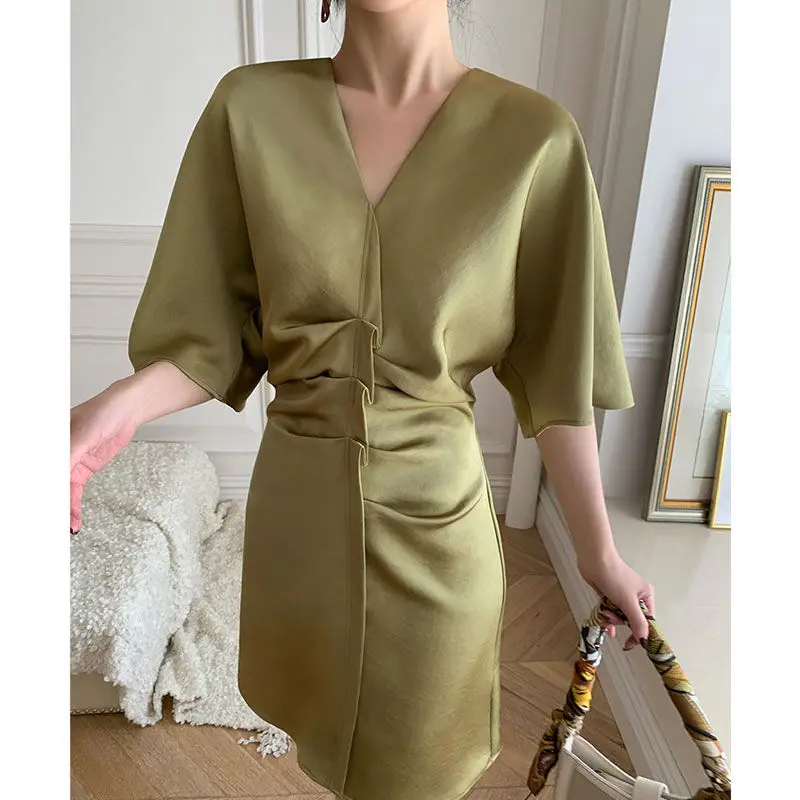 

Ladies Women's Dresses V-neck High Waist Pleated Five Points Rian Shoulder Flared Sleeve Short Skirt V-Neck Summer