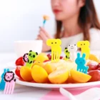 Креативные палочки с животными, фруктами, вилочки для еды для малышей, милая мультяшная зубочистка, поднос для еды, декоративные принадлежности