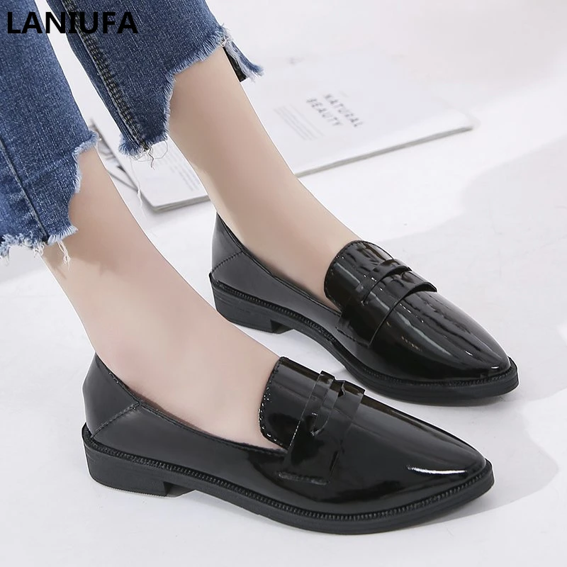 Осенняя обувь 2020 года Женские повседневные черные оксфорды на шнуровке Женская