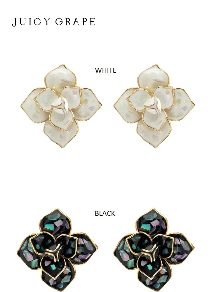 

Серьги-гвоздики в виде цветка камелии, белого и черного цвета с эмалью, ювелирные изделия, подарок с сочным виноградом