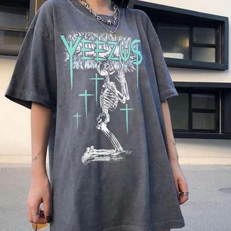 

Gray Letter Print Skull T Shirt Women Loose O Neck Short Sleeve Hip Hop Graphic Tee Boyfriend Summer Plus Size 2021 New Chic Top