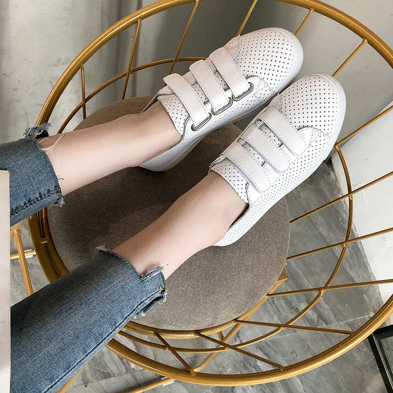 Новые весенние женские кроссовки Классические белые туфли Модные дышащие низкие