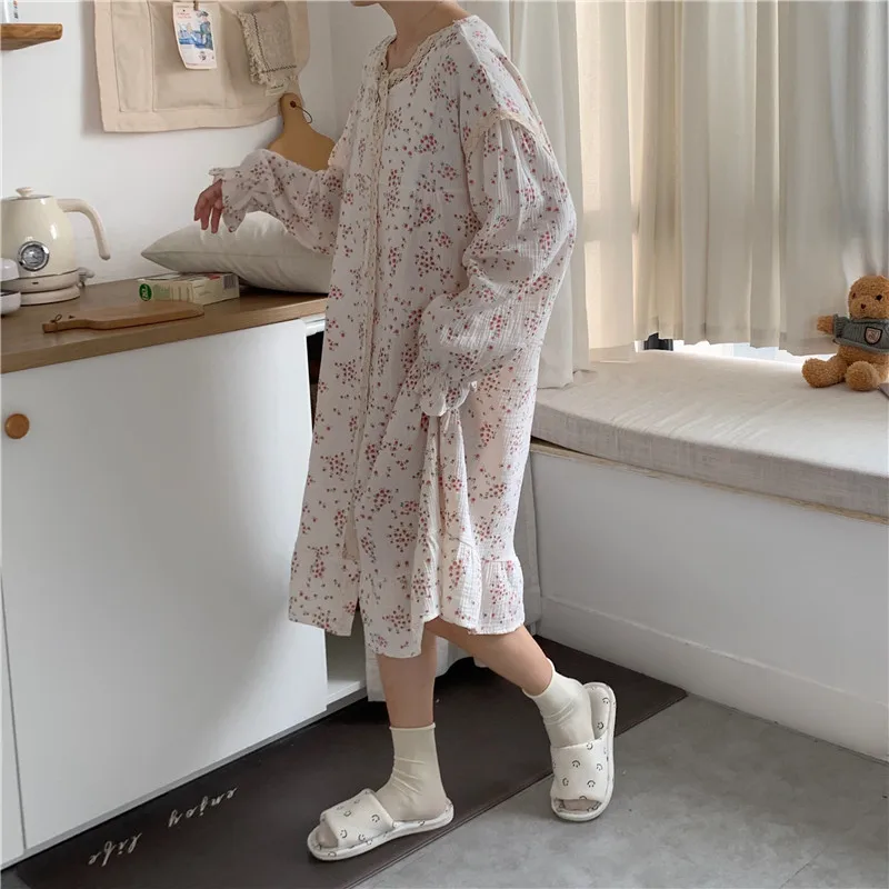 

Осенне-зимняя Домашняя одежда из крепа, хлопковая ночная рубашка с длинным рукавом, женское платье, домашняя одежда, свободная однобортная ...