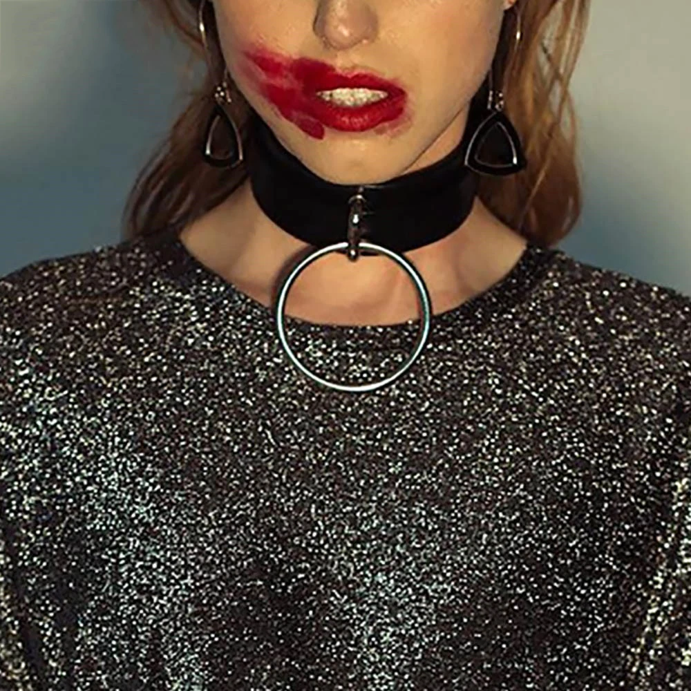 WKY гот Ремни для женщин Соблазнительные шеи ремень из искусственной кожи с воротником широким горлышком