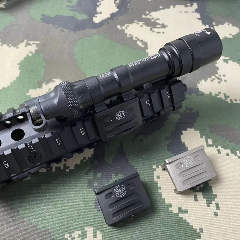 

Тактический страйкбольный защитный фонарь для крепления вспышки для серий Surfir M300 M600 фонарь для винтовки разведчик светильник подходит для ...
