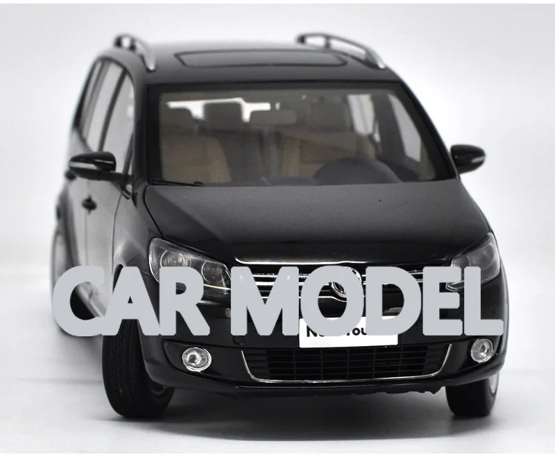 1:18 Масштаб сплава игрушечные транспортные средства VW TOURAN автомобиль модель детских игрушечных автомобилей авторизованный игрушки для детей