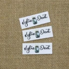 100 шт. Гладильные этикетки, логотип или текст, персонализированный бренд, этикетки для одежды, индивидуальный дизайн, бирки для ткани (YT162)