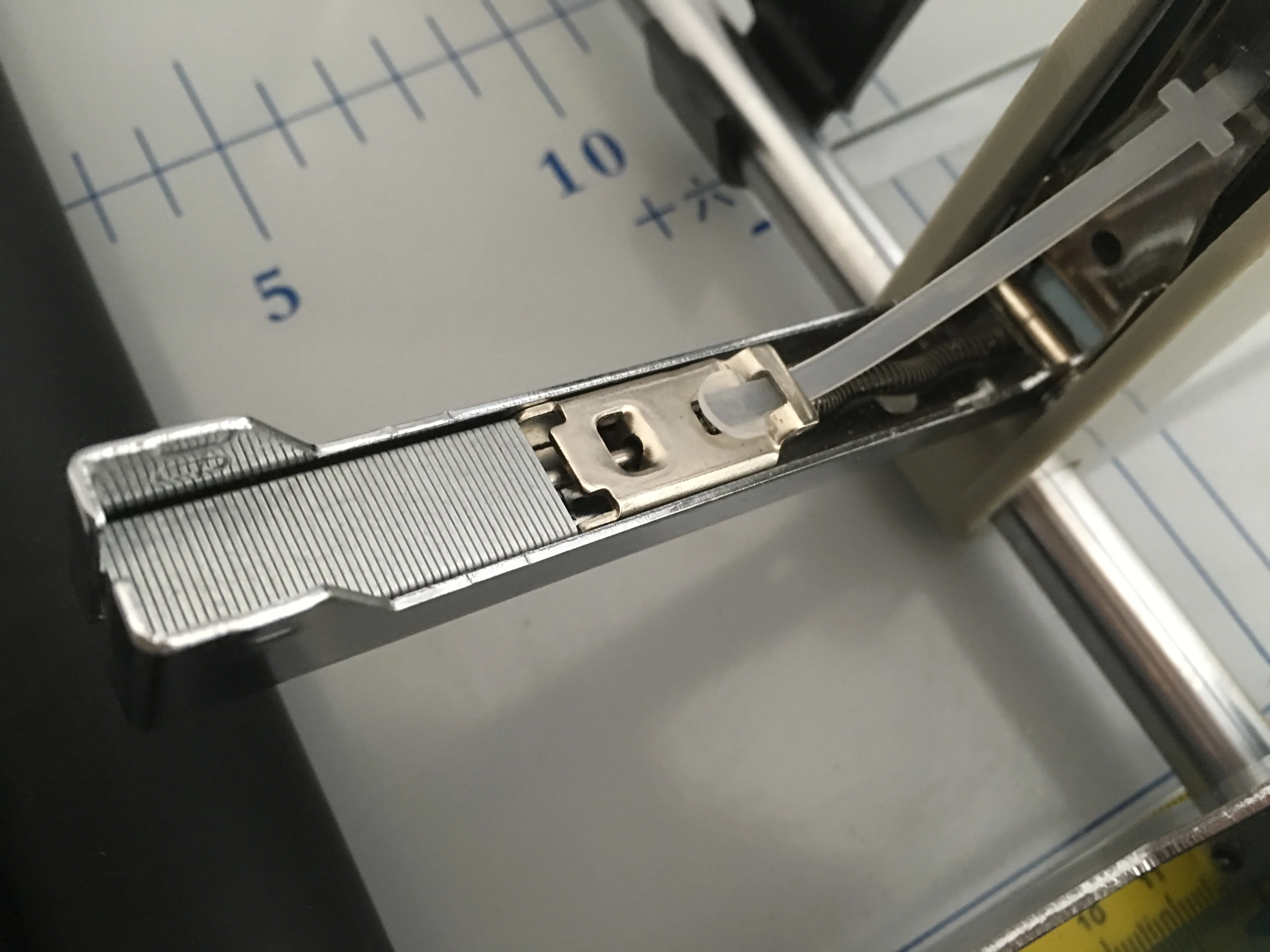 A3 электрическая складная машина переплетные машины седельная строчка Складная