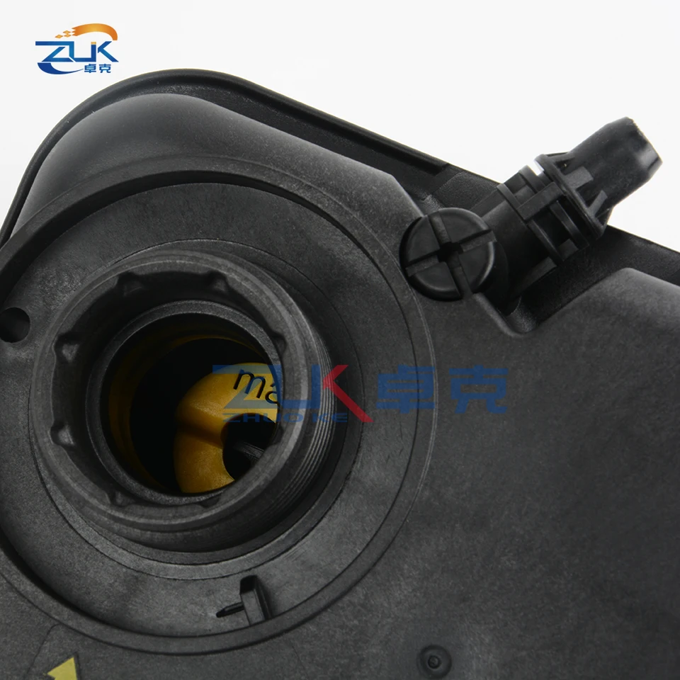 Расширительный бак для охлаждающей жидкости ZUK BMW E88 E82 135 E90 E91 E92 E93 LCI 335 X1 E84