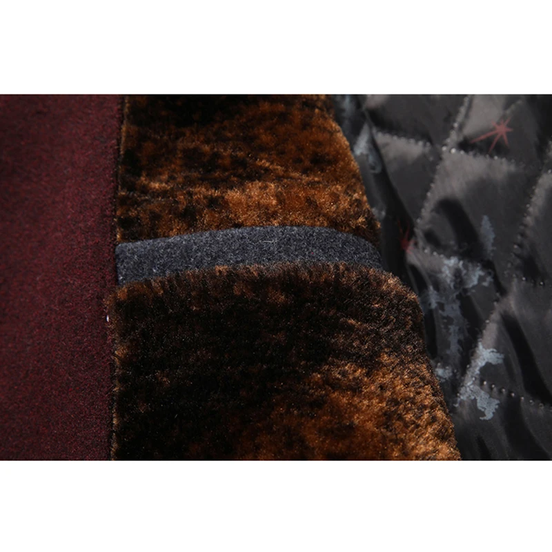 Мужское пальто с отстегивающимся меховым воротником однотонное толстое