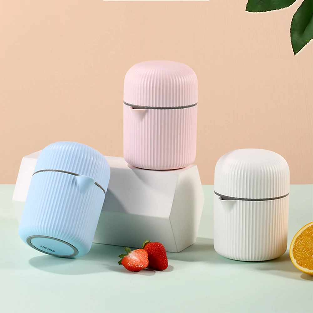 

Juicer Manual Simple Juice Cup Household Orange Lemon Juice Fruit Manual Squeezer Portable Mini Citrus Cup