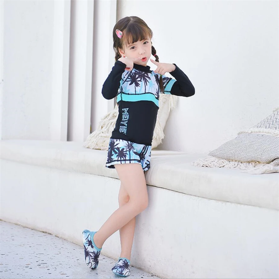 

2020 Beautiful muslim swimwear girls burkini children 3 pieces modest islamic swimsuit for kids full cover bathing suit