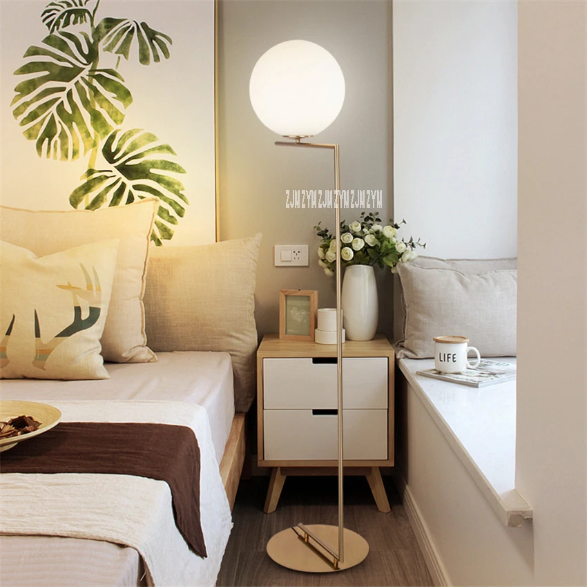 

Ball Floor Lamp Ball Standard Lamp Glass Floor Lamp Postmodern Living Room Minimalist Glass Ball Floor Lamp Creative Bedroom