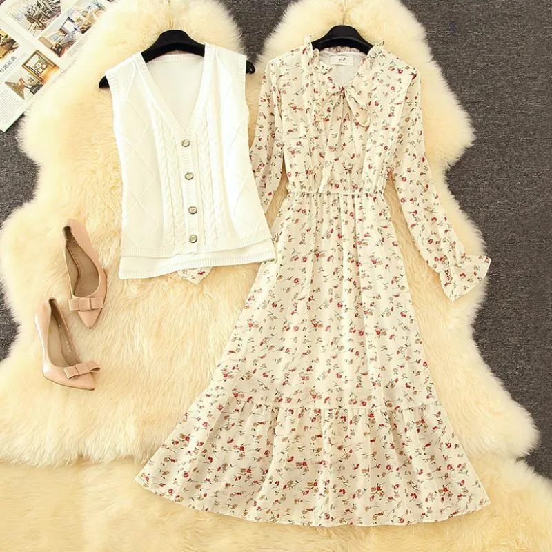 Модное платье с вязаным кардиганом свитер жилет весна-осень 2021 шифоновое