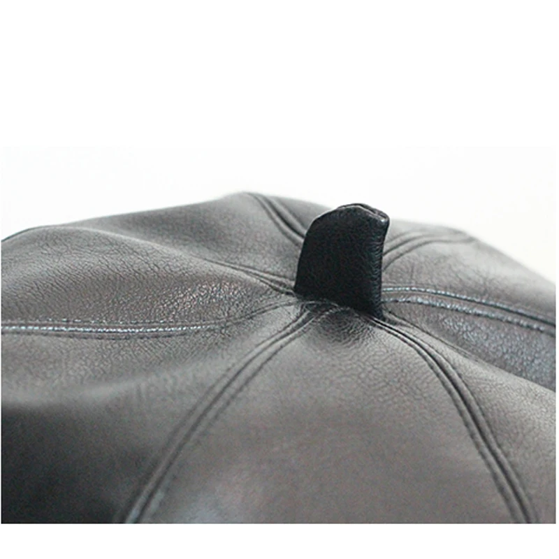 Берет Foux осенне-зимний женский из искусственной кожи Однотонный черный